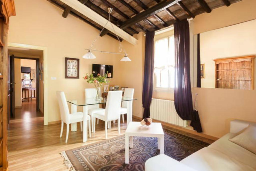 Cortile House *