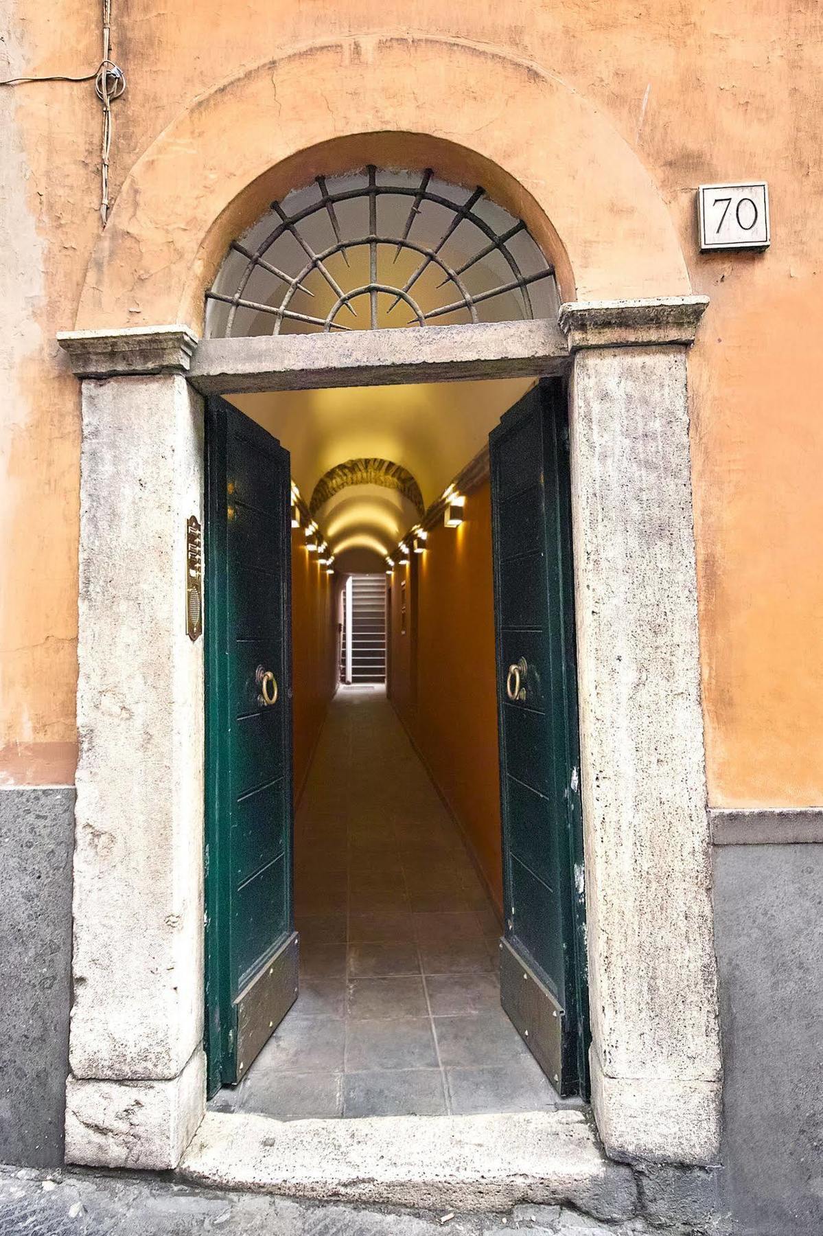 Apartment Cortile House