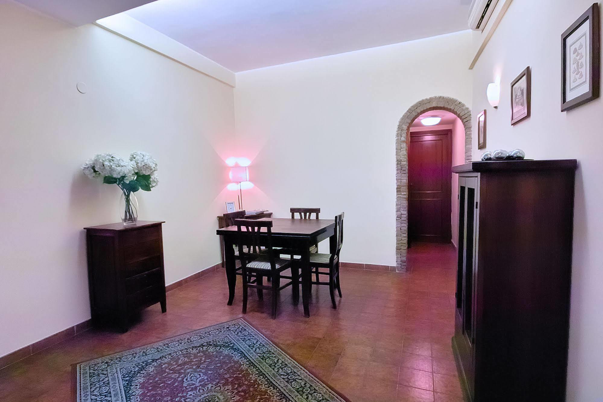 Cortile House *