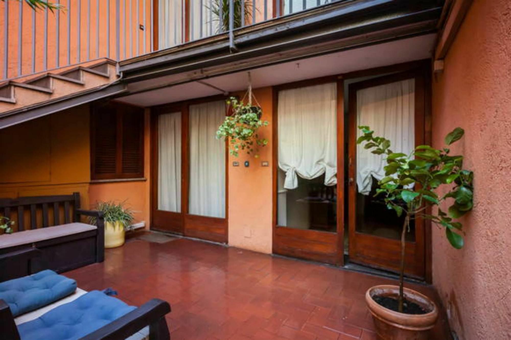Cortile House Apartment